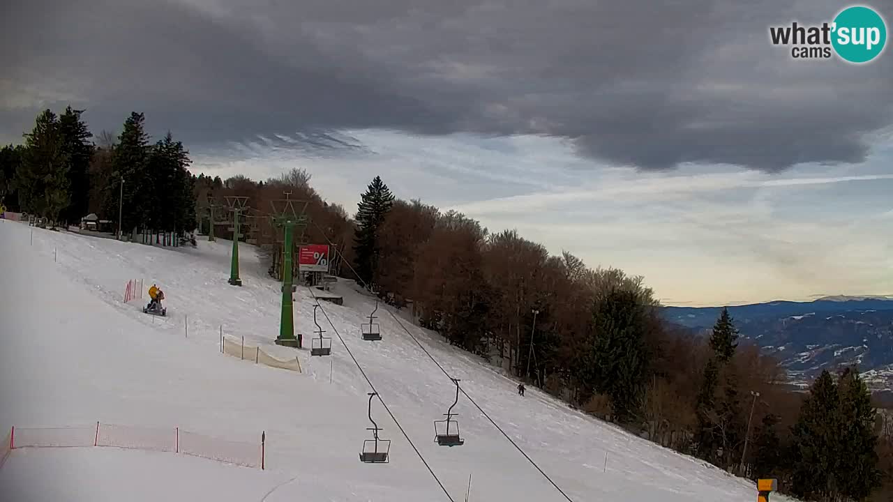 Pohorje spletna kamera | Spodnja postaja Sleme