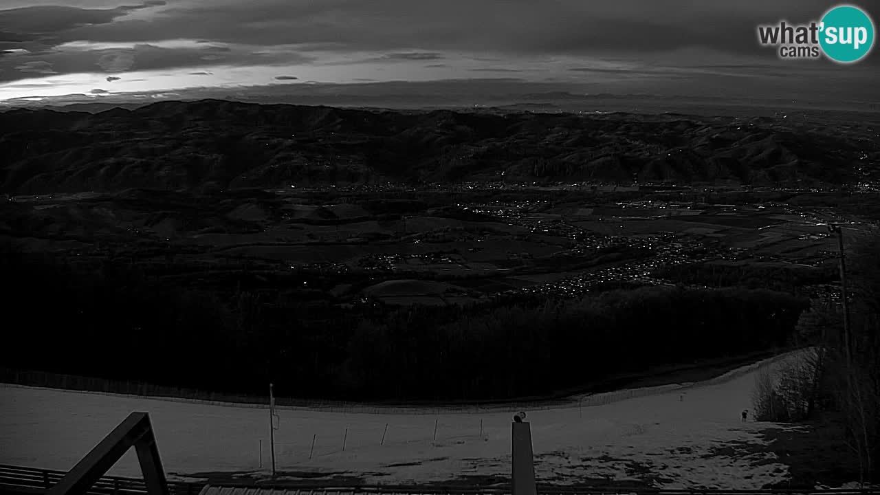 Pohorje spletna kamera | Spodnja postaja Sleme