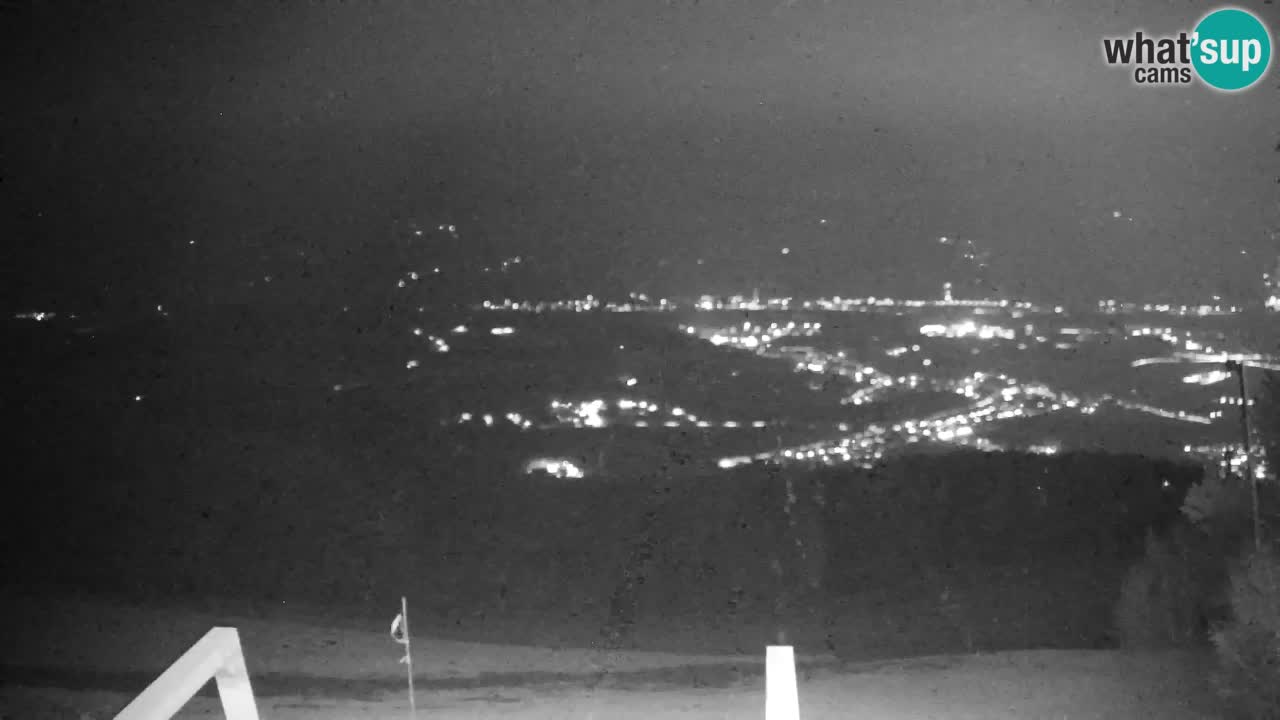 Pohorje spletna kamera | Spodnja postaja Sleme