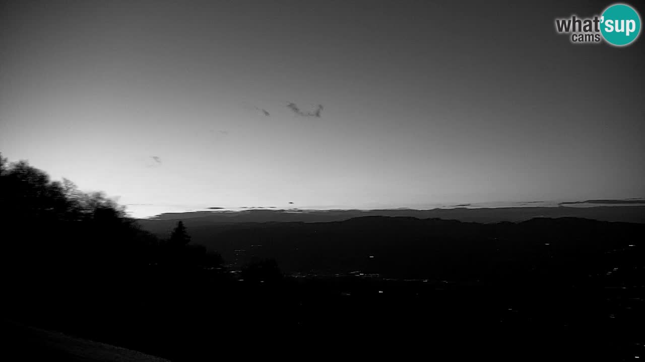 Pohorje spletna kamera | Spodnja postaja Sleme