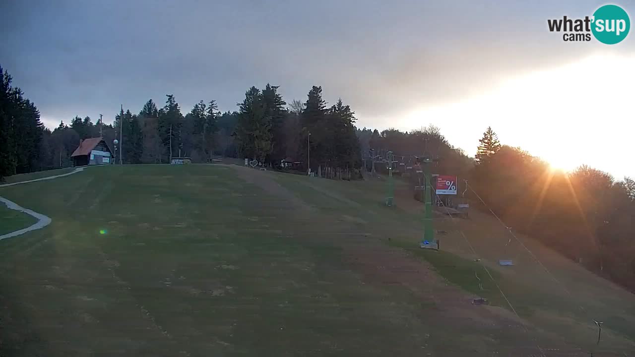 Pohorje spletna kamera | Spodnja postaja Sleme