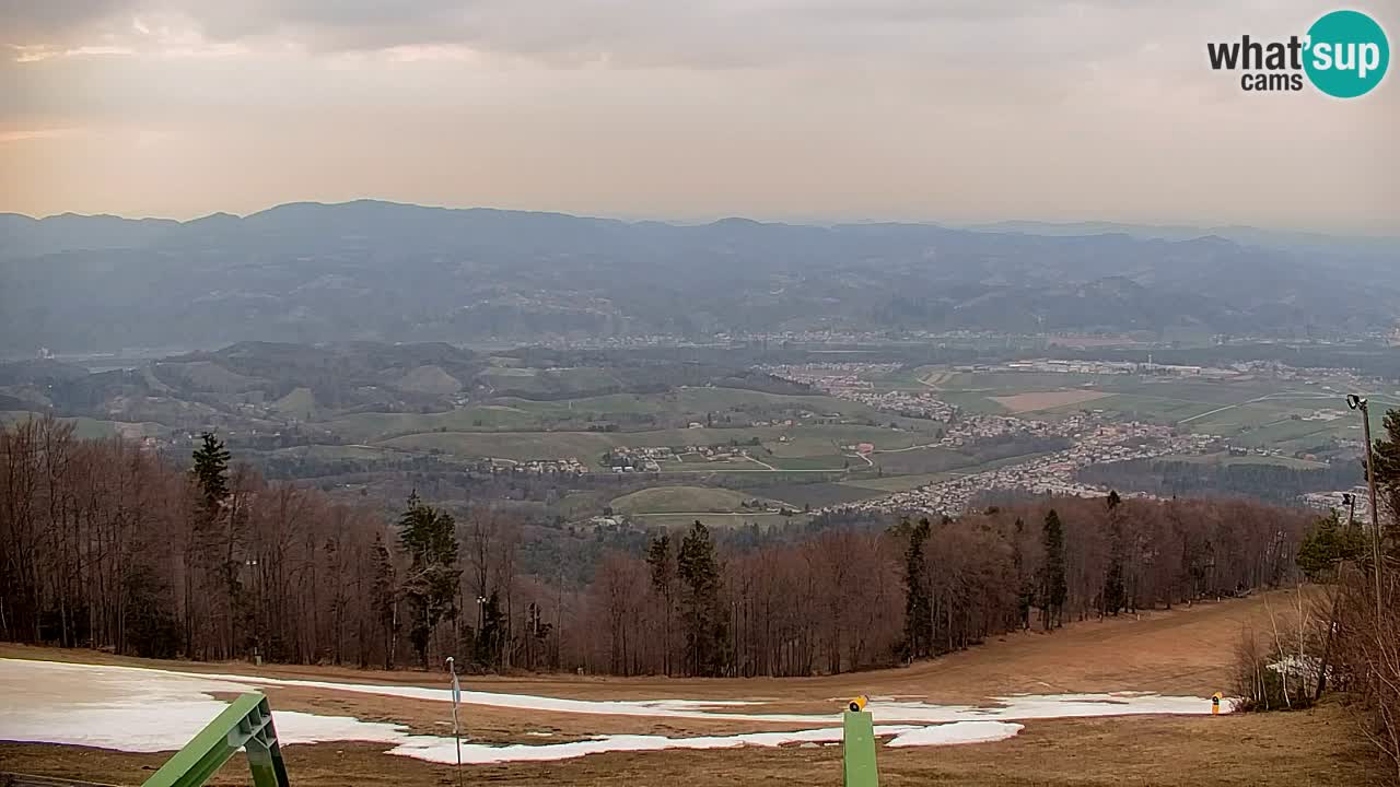 Pohorje spletna kamera | Spodnja postaja Sleme