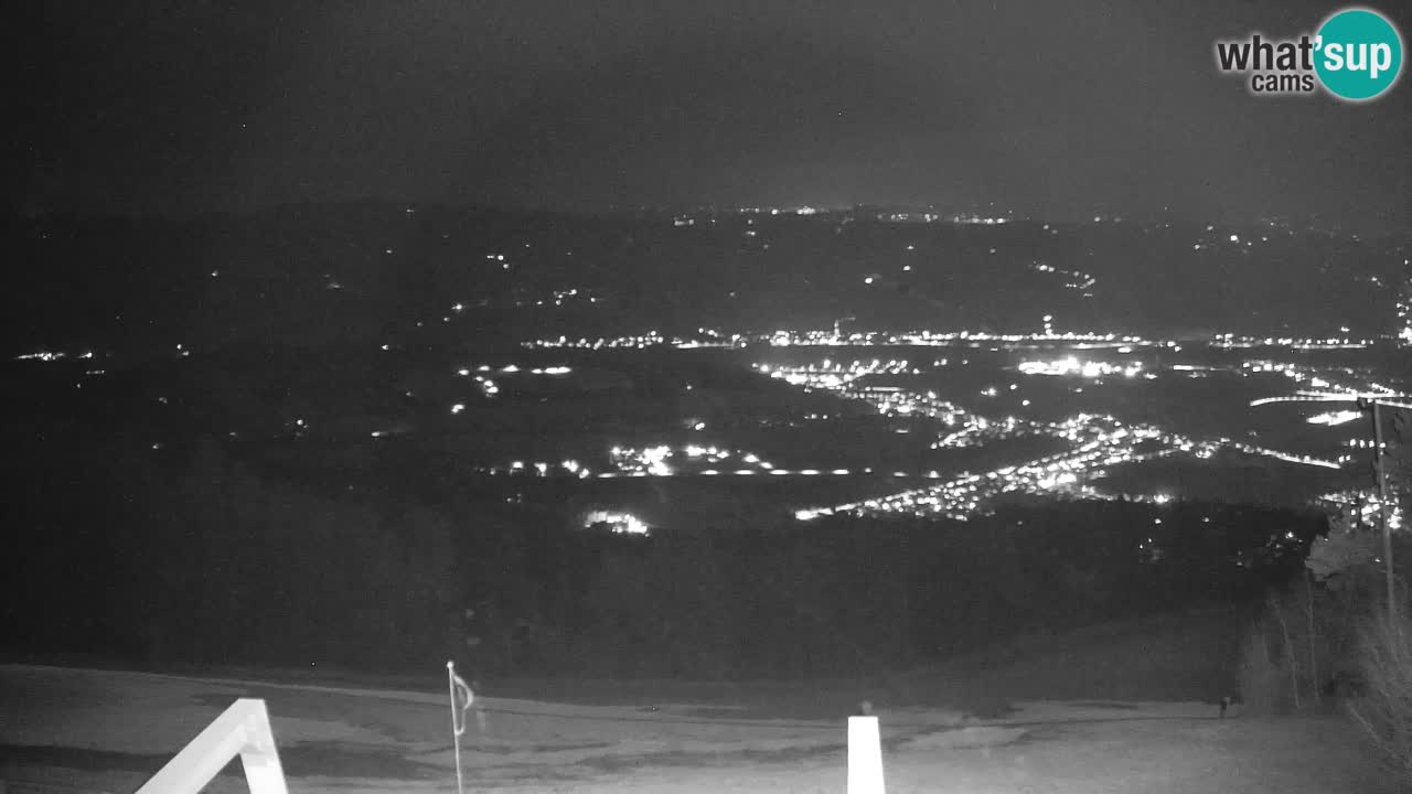 Pohorje spletna kamera | Spodnja postaja Sleme