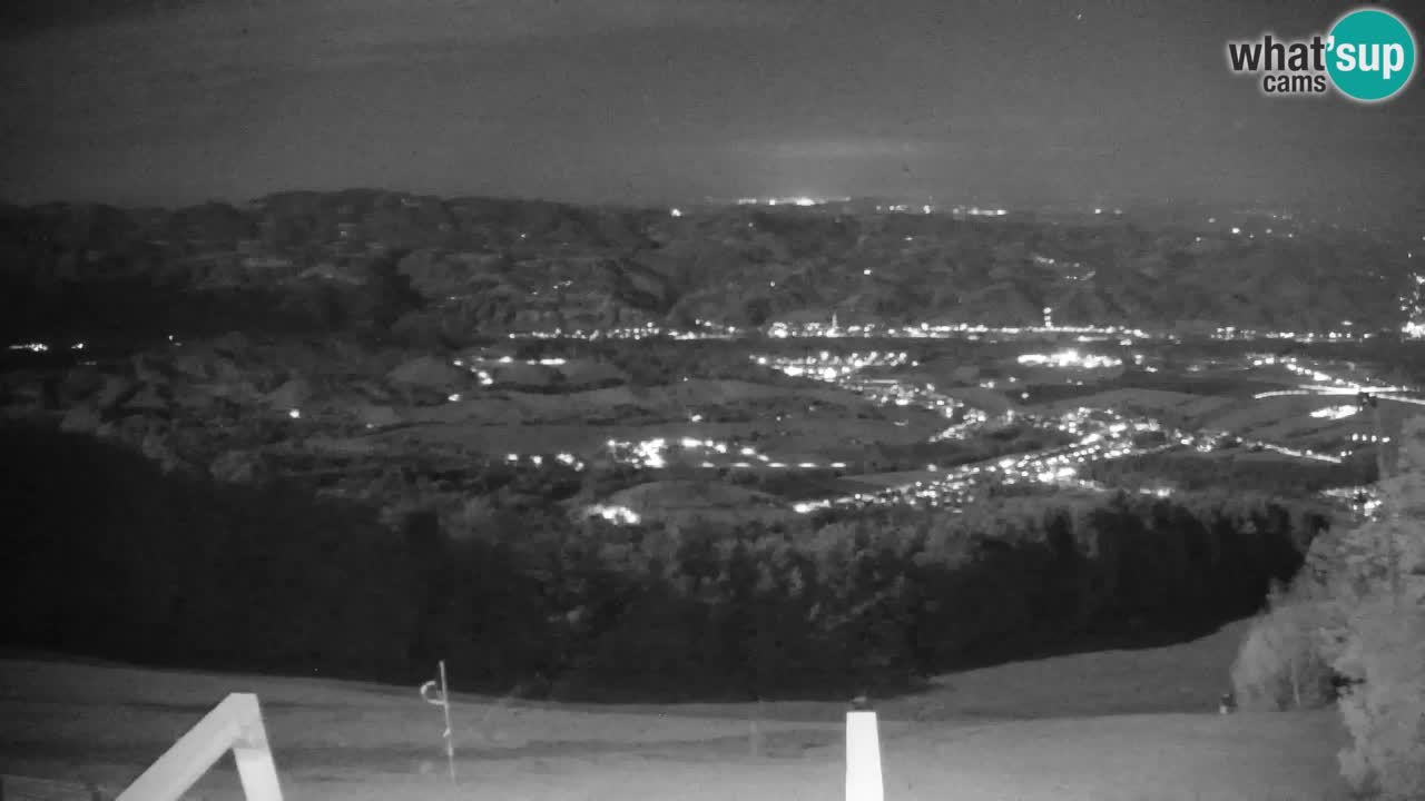 Pohorje spletna kamera | Spodnja postaja Sleme