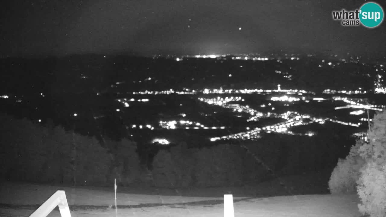 Pohorje spletna kamera | Spodnja postaja Sleme