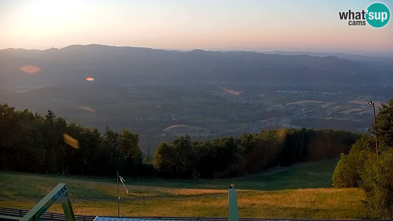 Pohorje spletna kamera | Spodnja postaja Sleme
