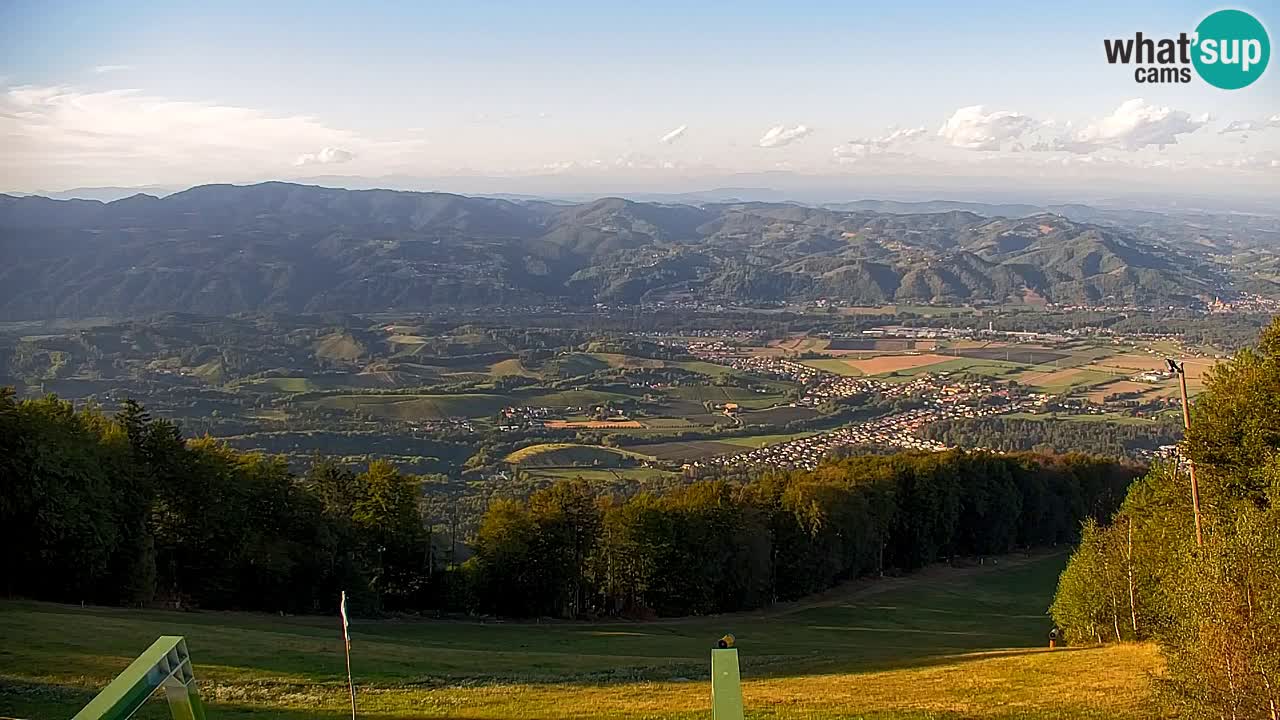 Pohorje spletna kamera | Spodnja postaja Sleme