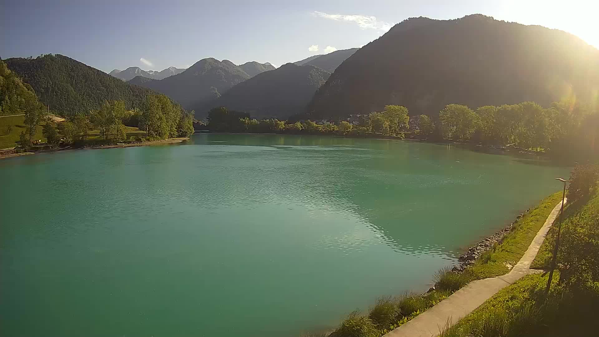 Web kamera Most na Soči – jezero