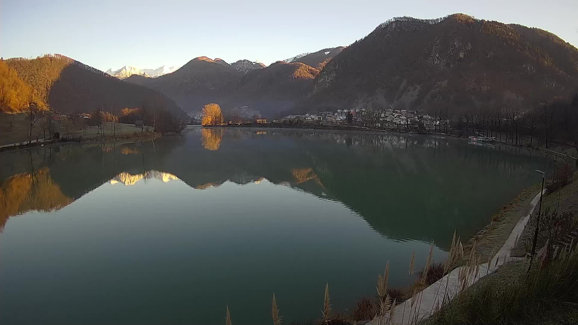 LIVE Webcam Most na Soči lake – Slovenia