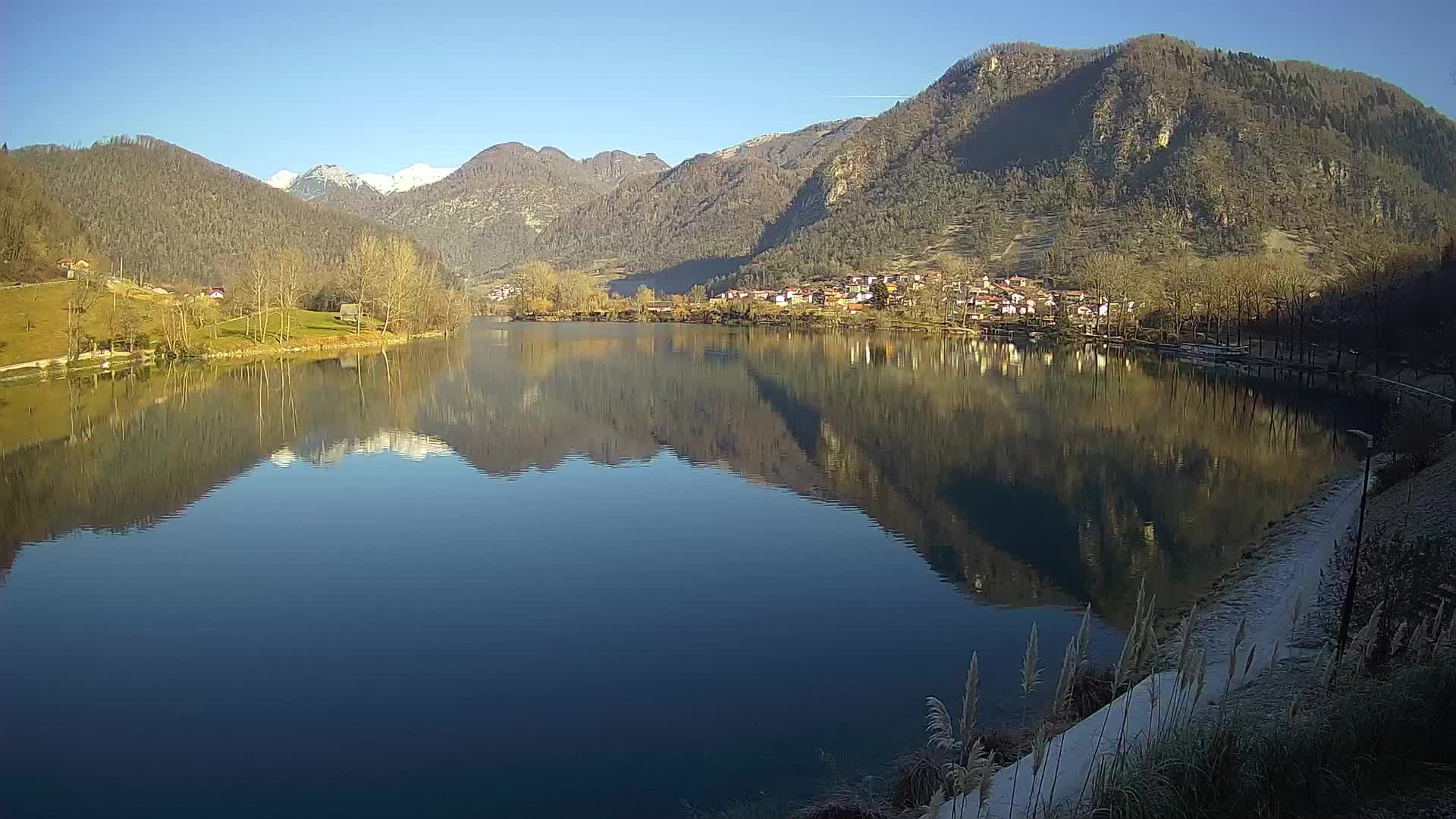 Spletna kamera Most na Soči – jezero