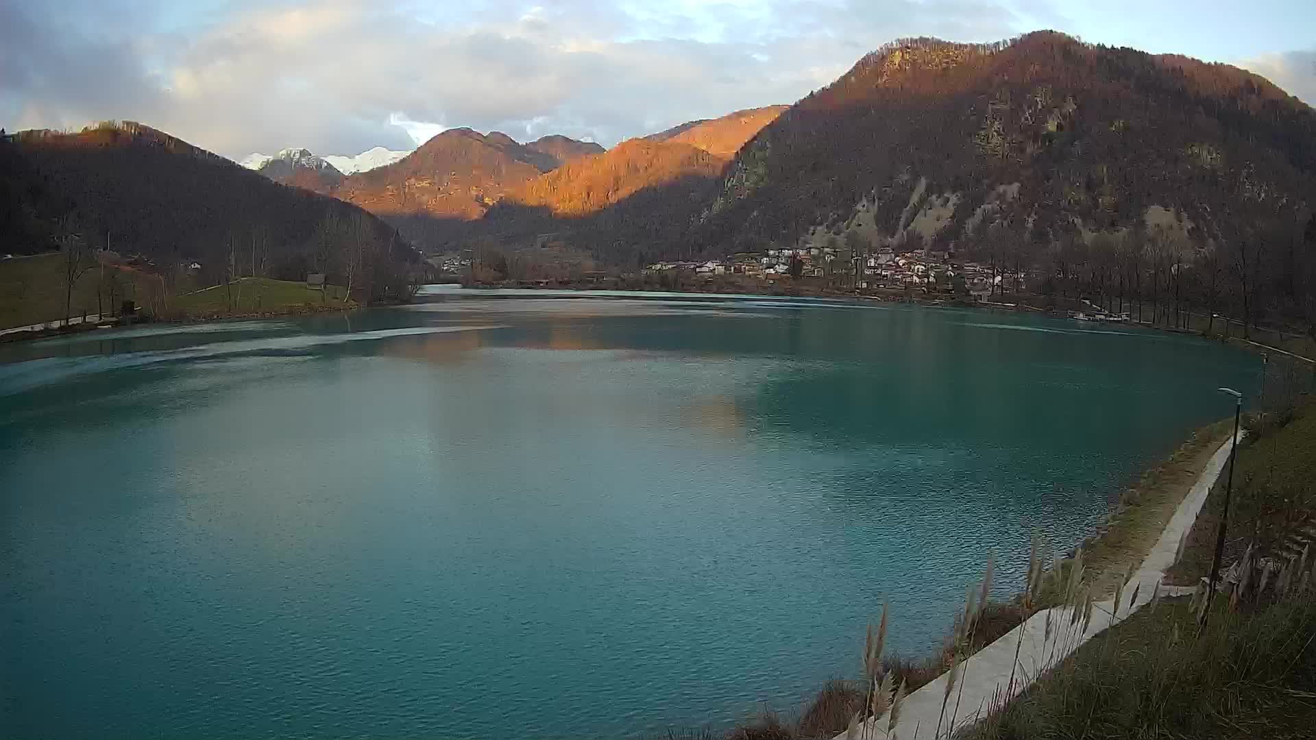 LIVE Webcam Most na Soči lake – Slovenia