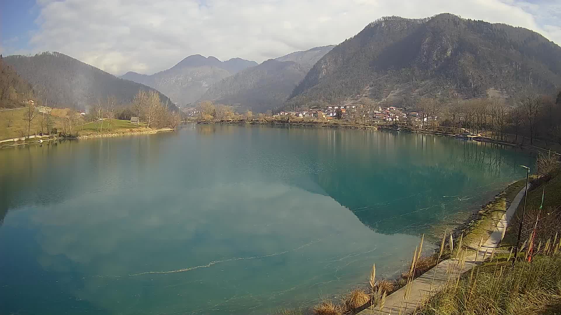 Most na Soči – Pogled na jezero