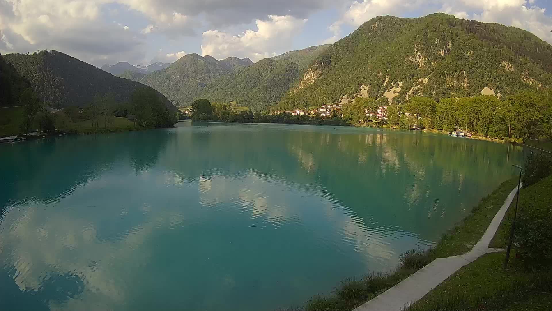 Web kamera Most na Soči – jezero
