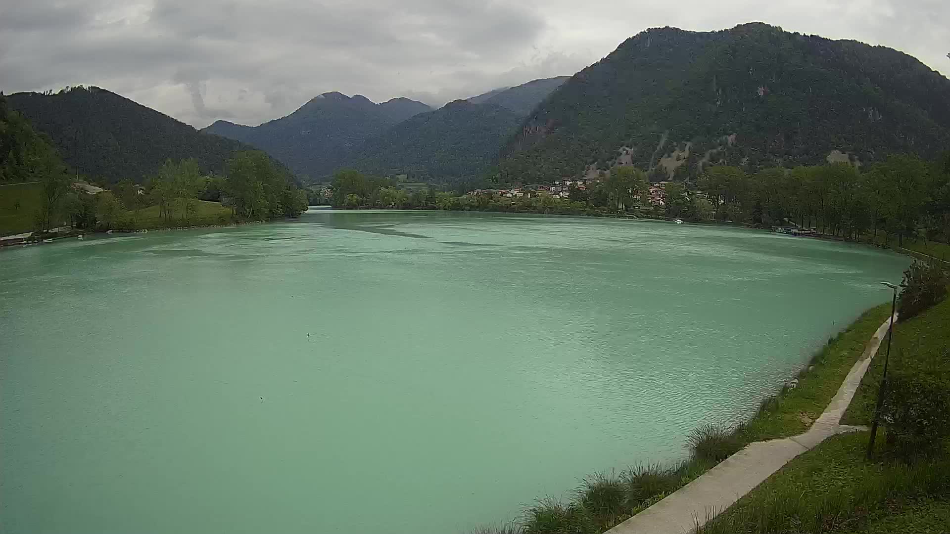 Spletna kamera Most na Soči – jezero
