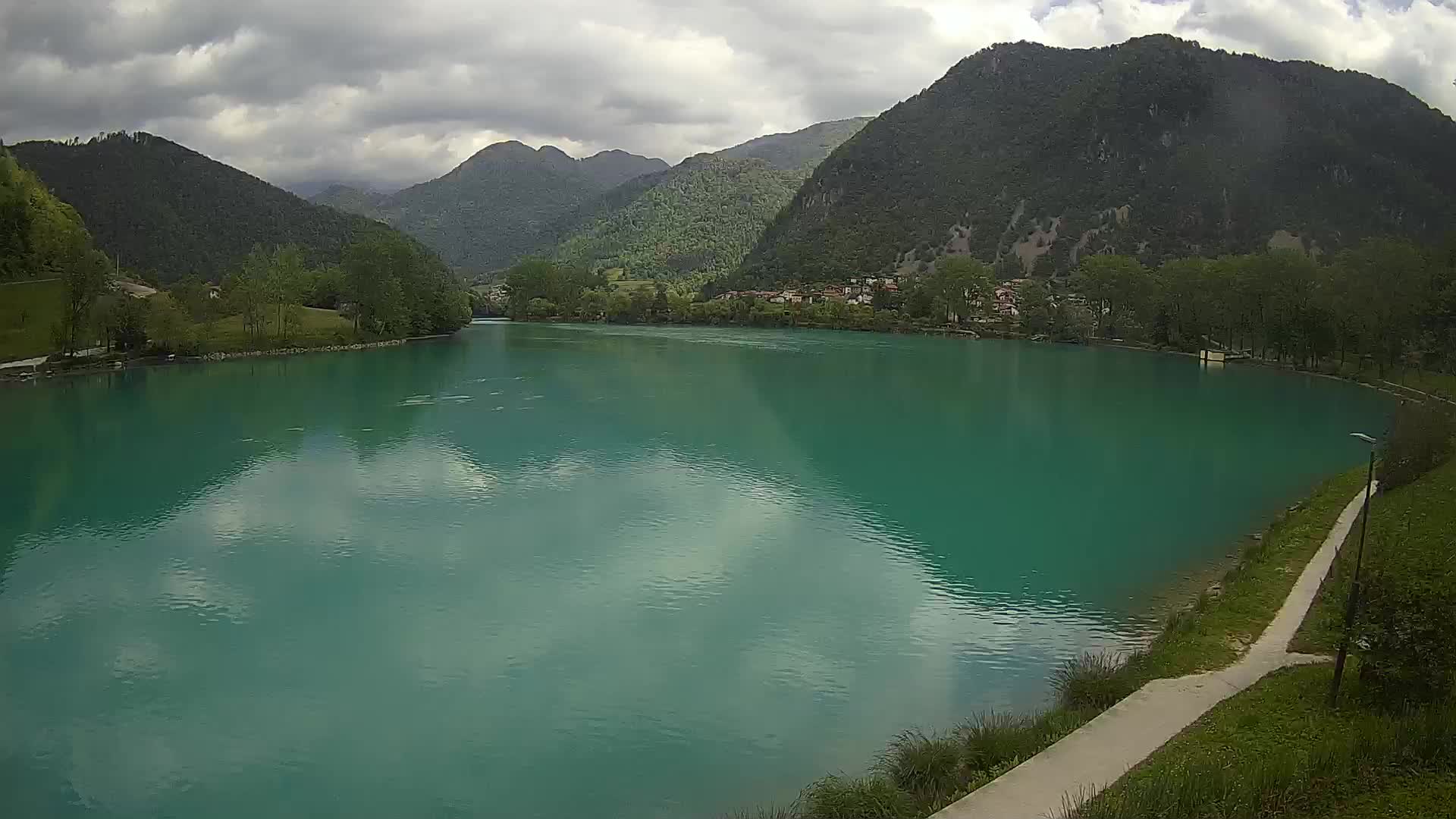 Web kamera Most na Soči – jezero