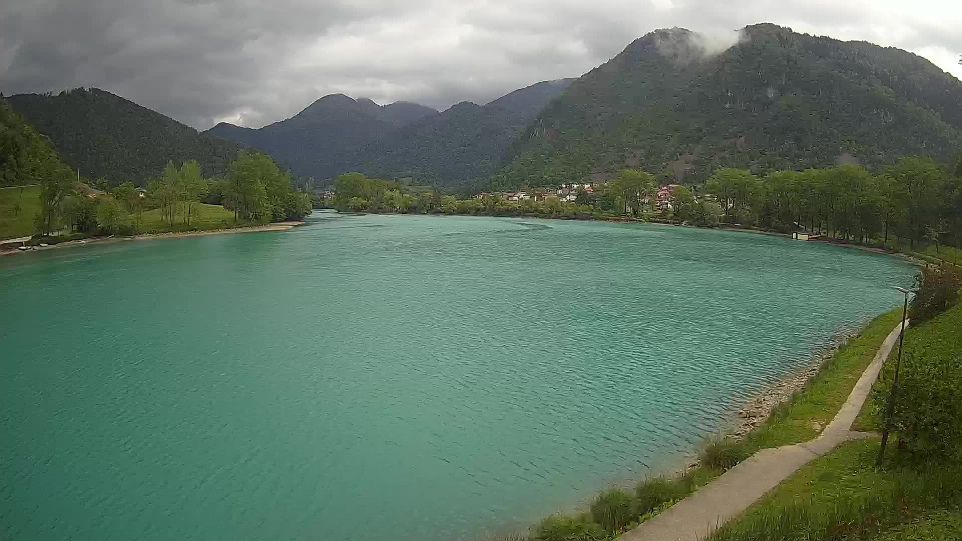 Spletna kamera Most na Soči – jezero
