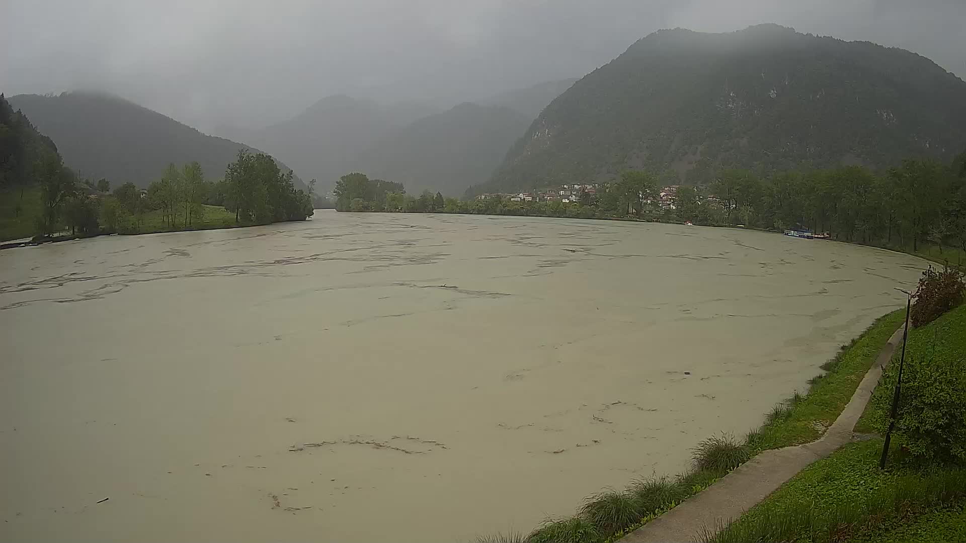 Most na Soči – Pogled na jezero