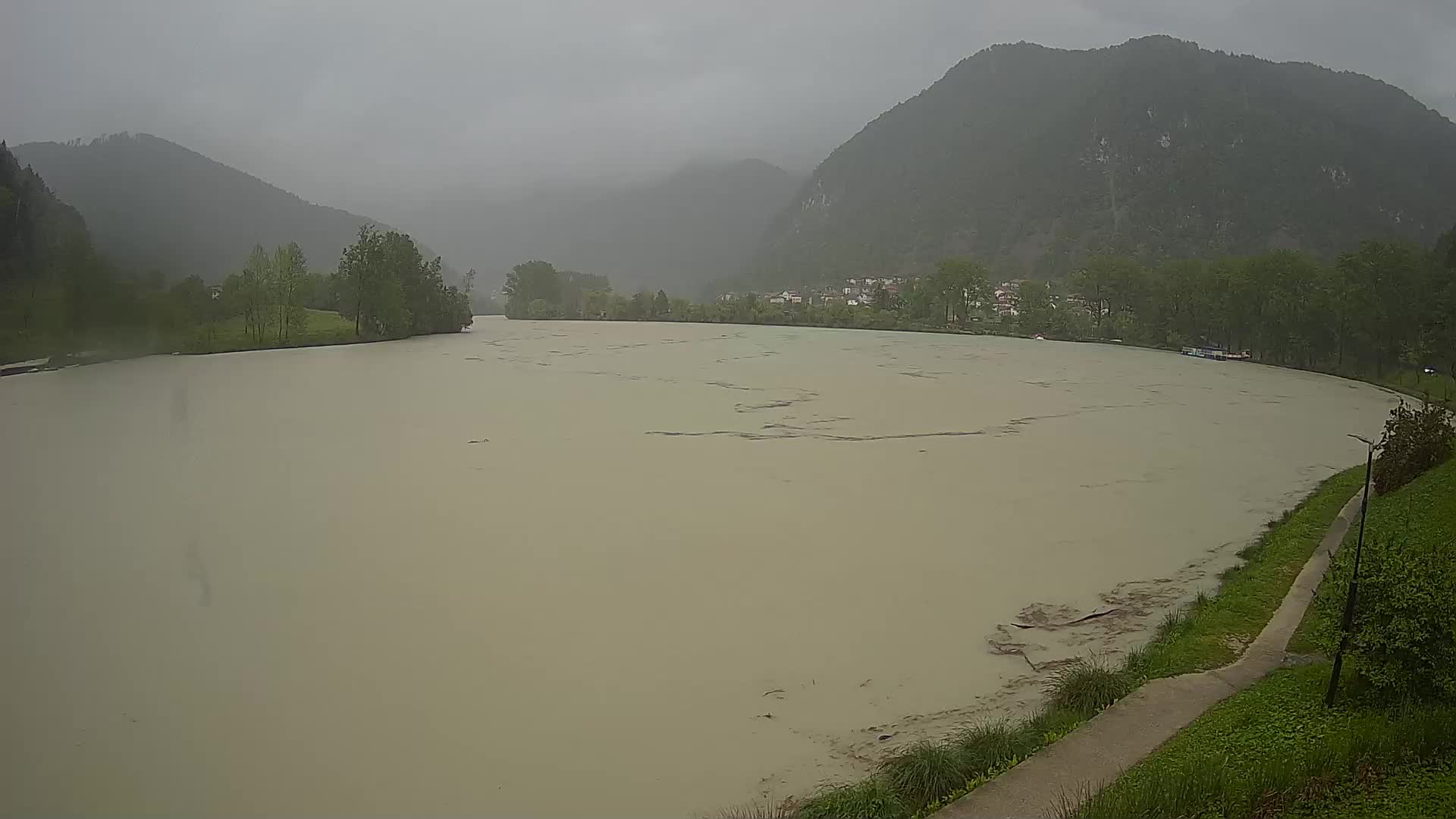 Most na Soči – Pogled na jezero