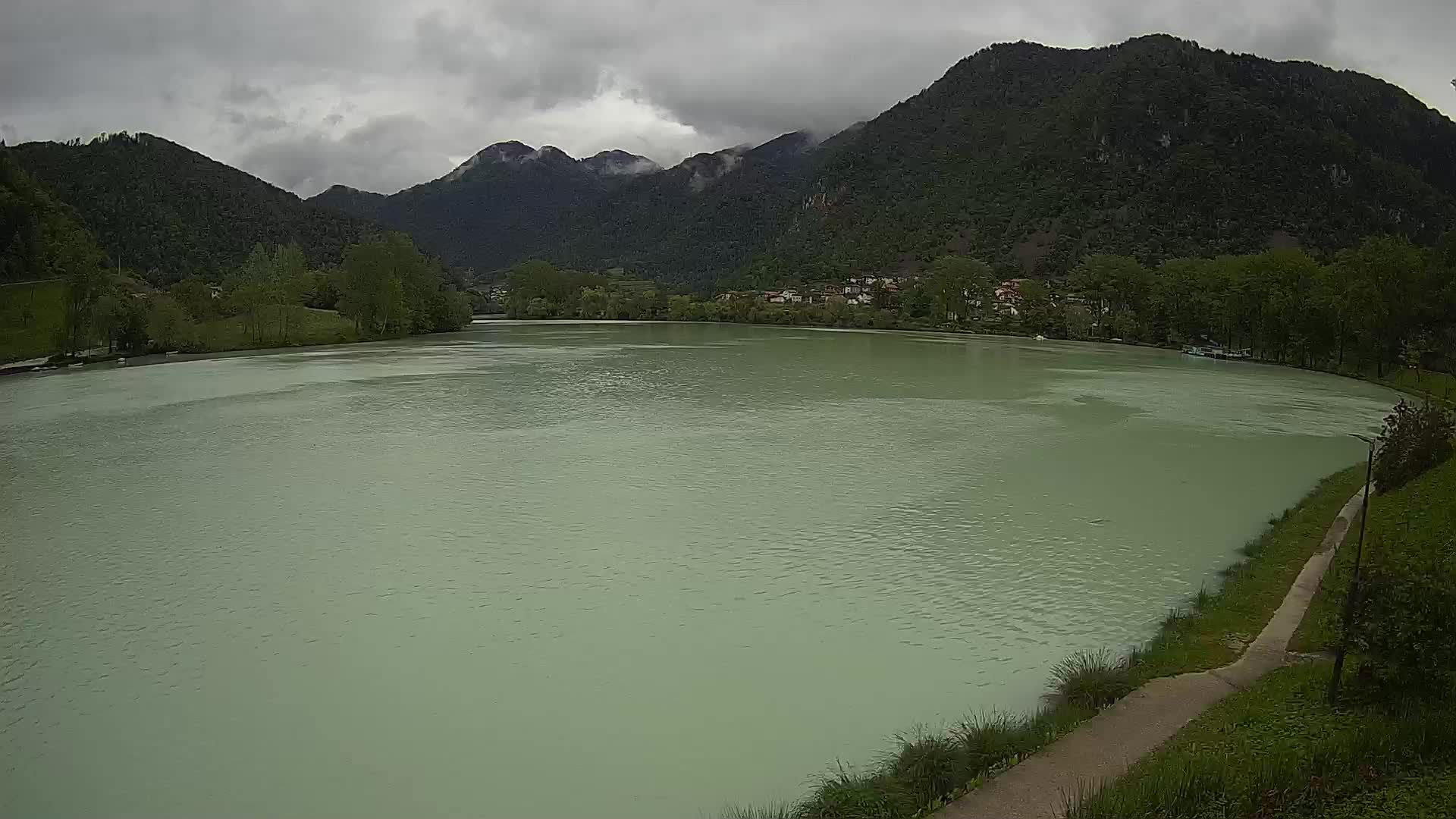Most na Soči – Pogled na jezero