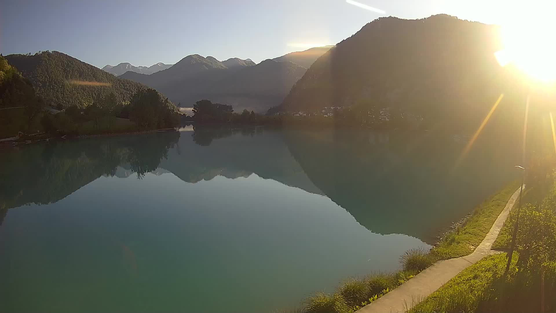 Web kamera Most na Soči – jezero