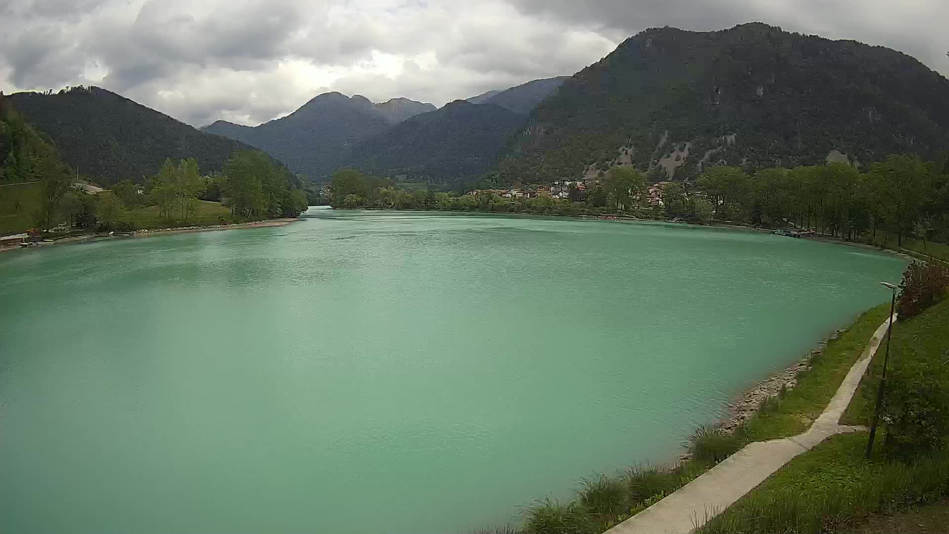 Web kamera Most na Soči – jezero