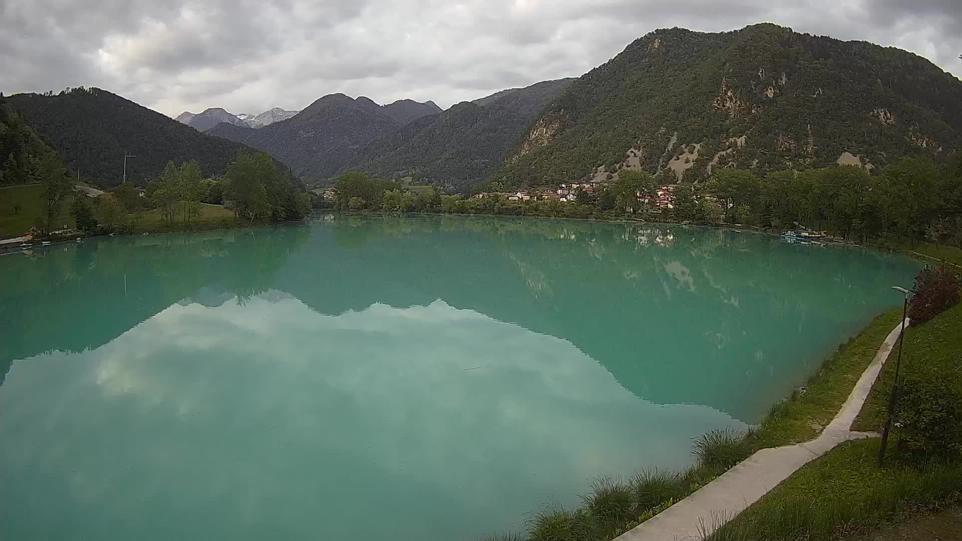 Spletna kamera Most na Soči – jezero