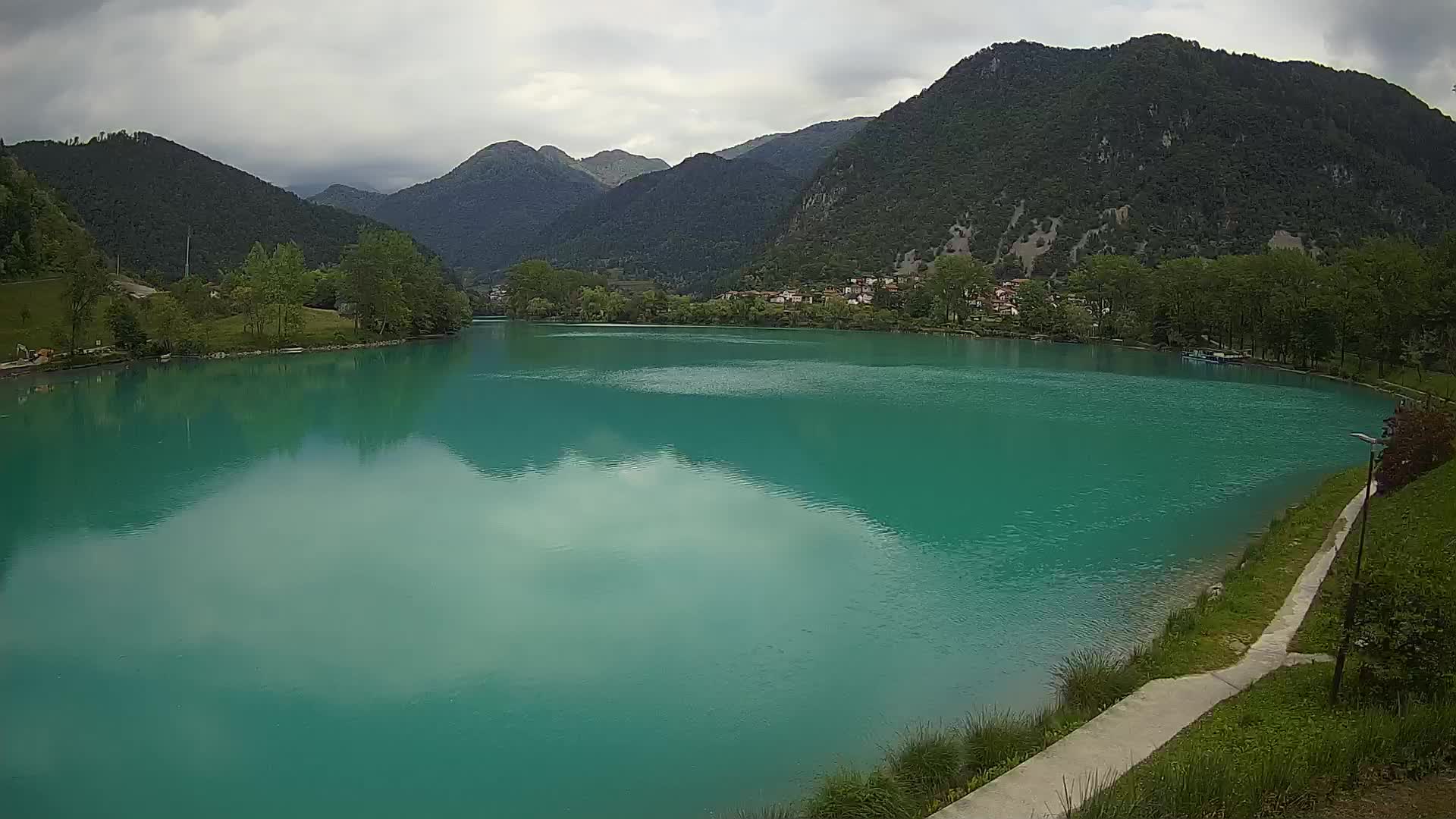 Most na Soči – Pogled na jezero