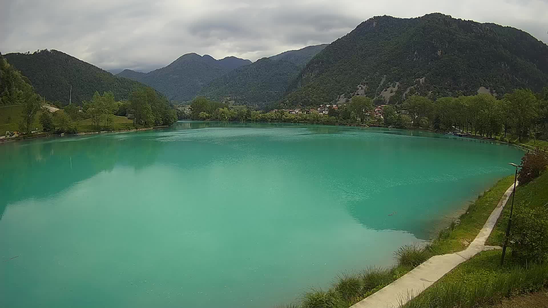 Most na Soči – Pogled na jezero