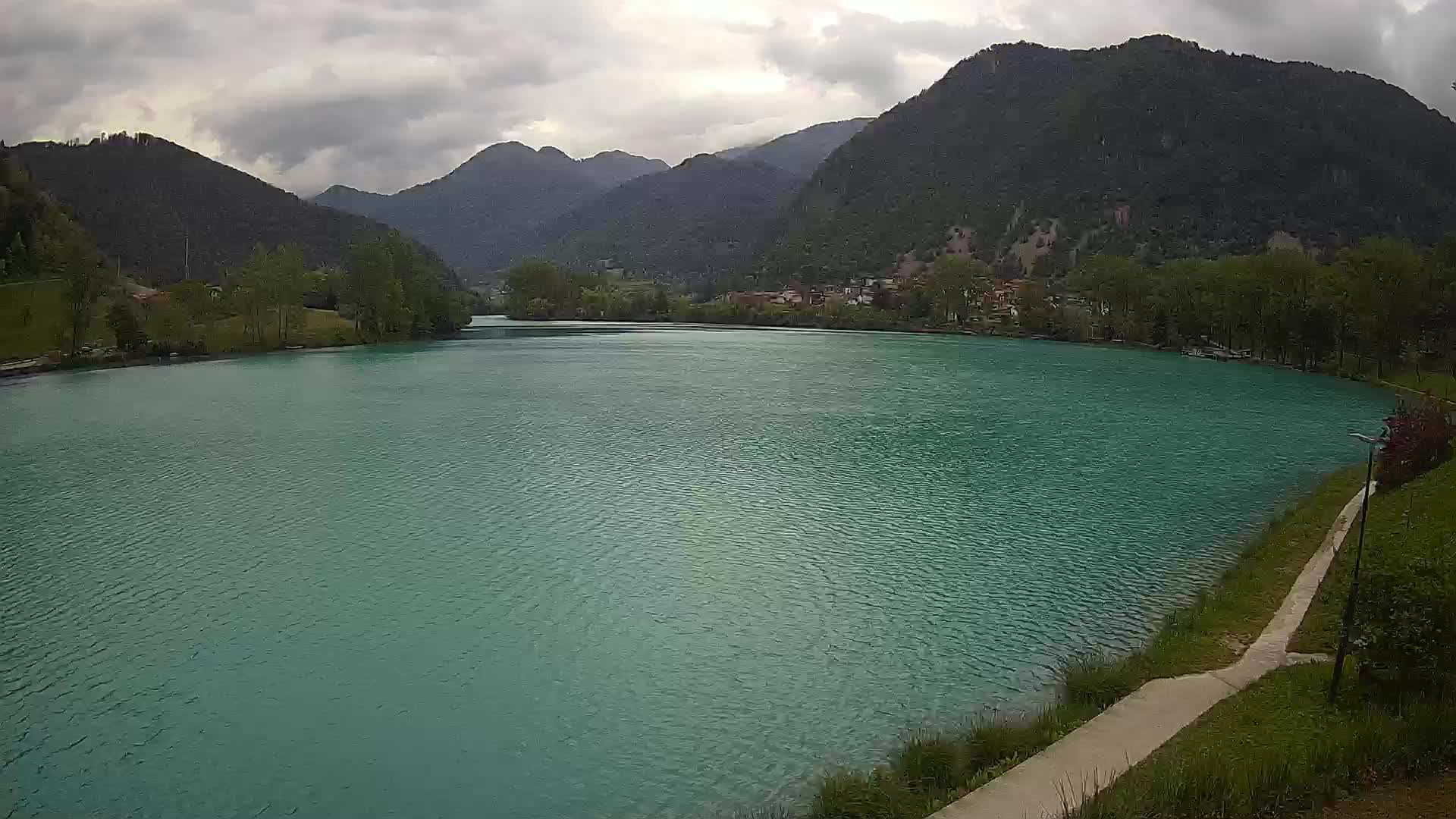 Most na Soči – Pogled na jezero