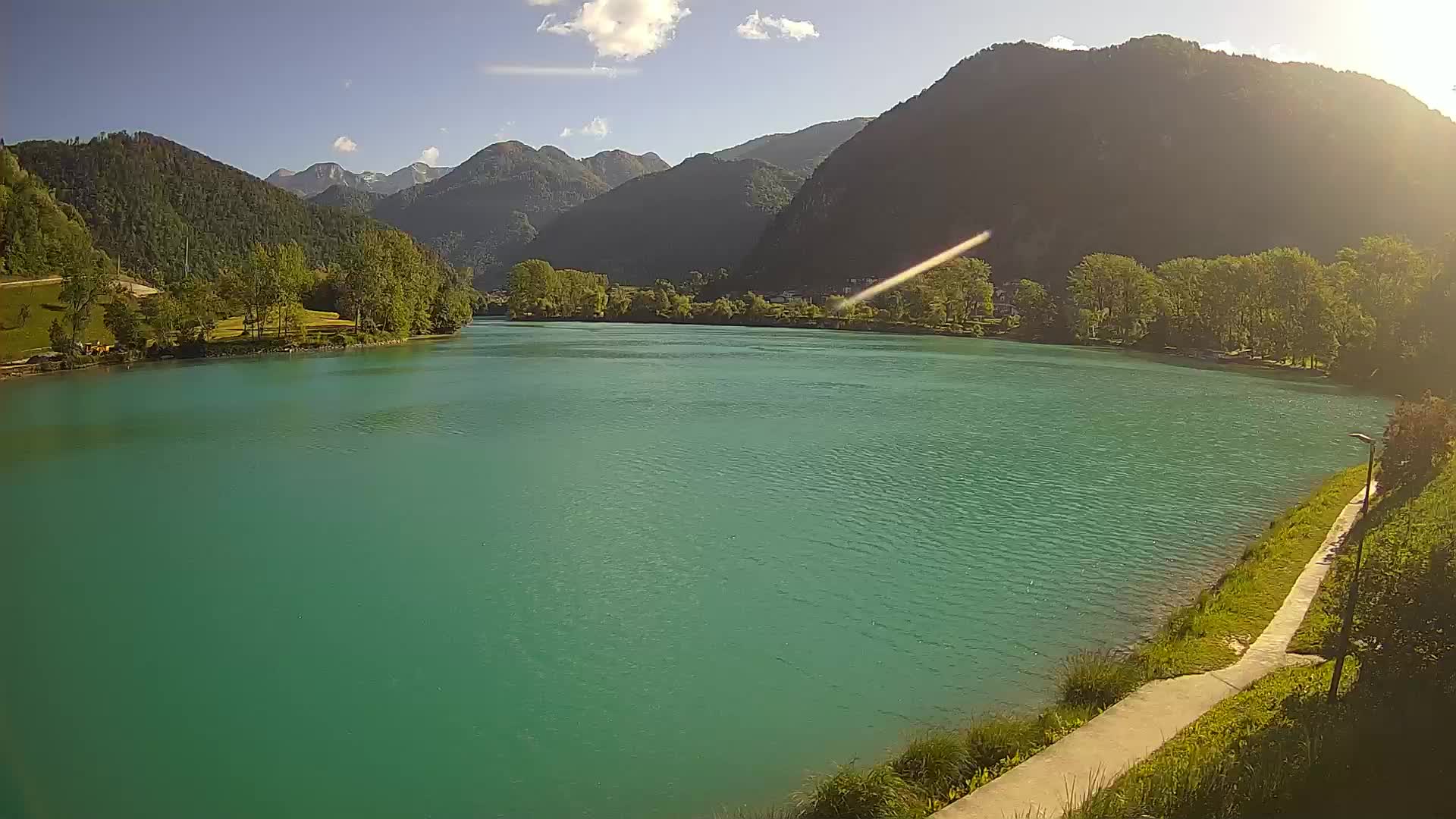 Web kamera Most na Soči – jezero