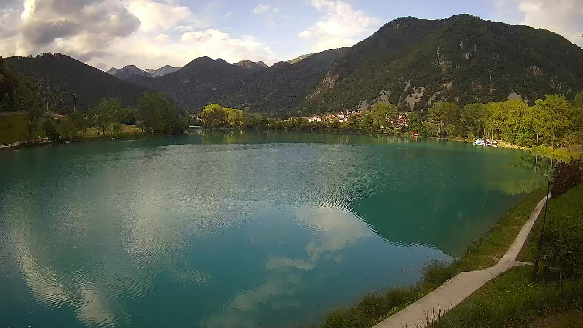 LIVE Webcam Most na Soči lake – Slovenia