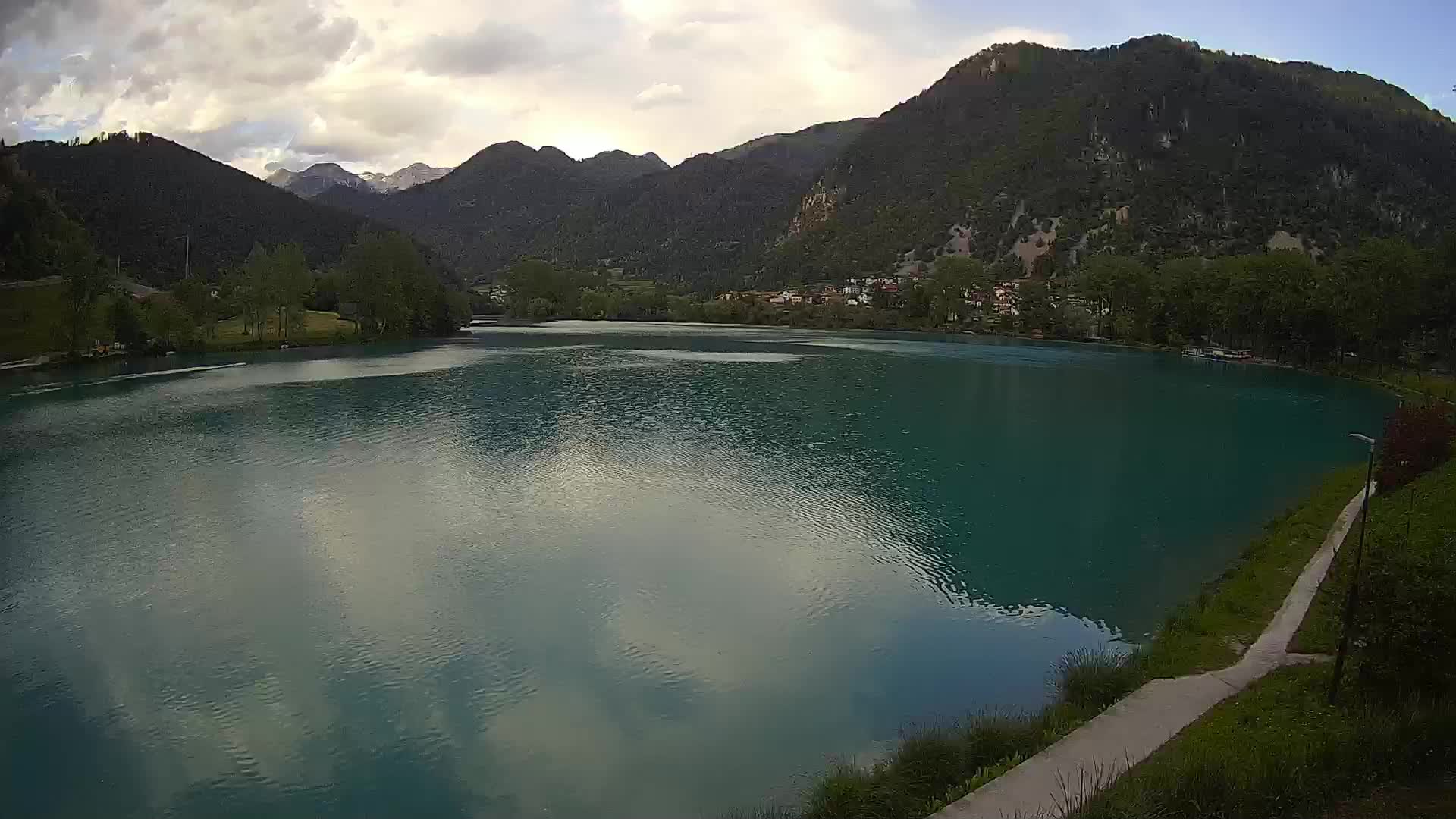 Most na Soči – Pogled na jezero