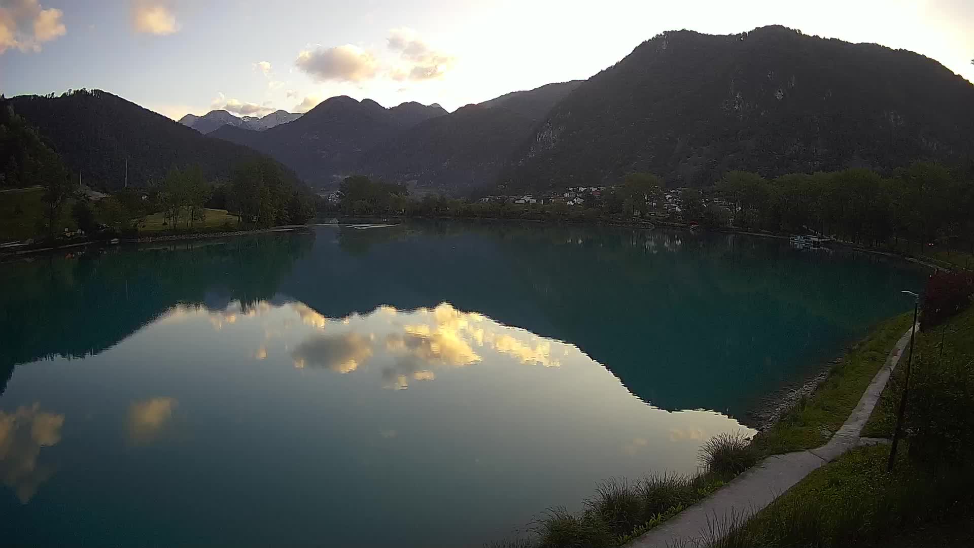 Most na Soči – Pogled na jezero