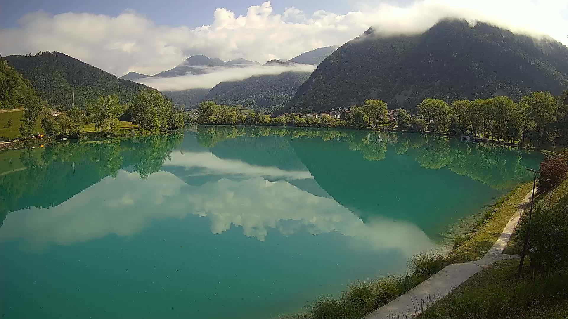 Spletna kamera Most na Soči – jezero