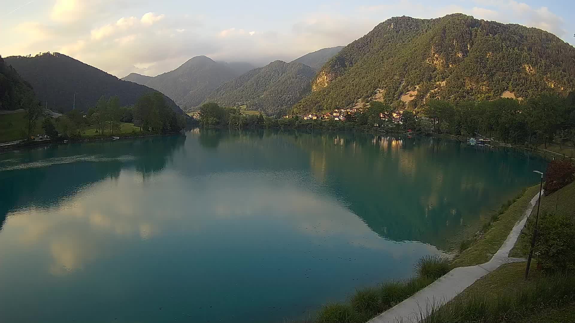LIVE Webcam Most na Soči lake – Slovenia