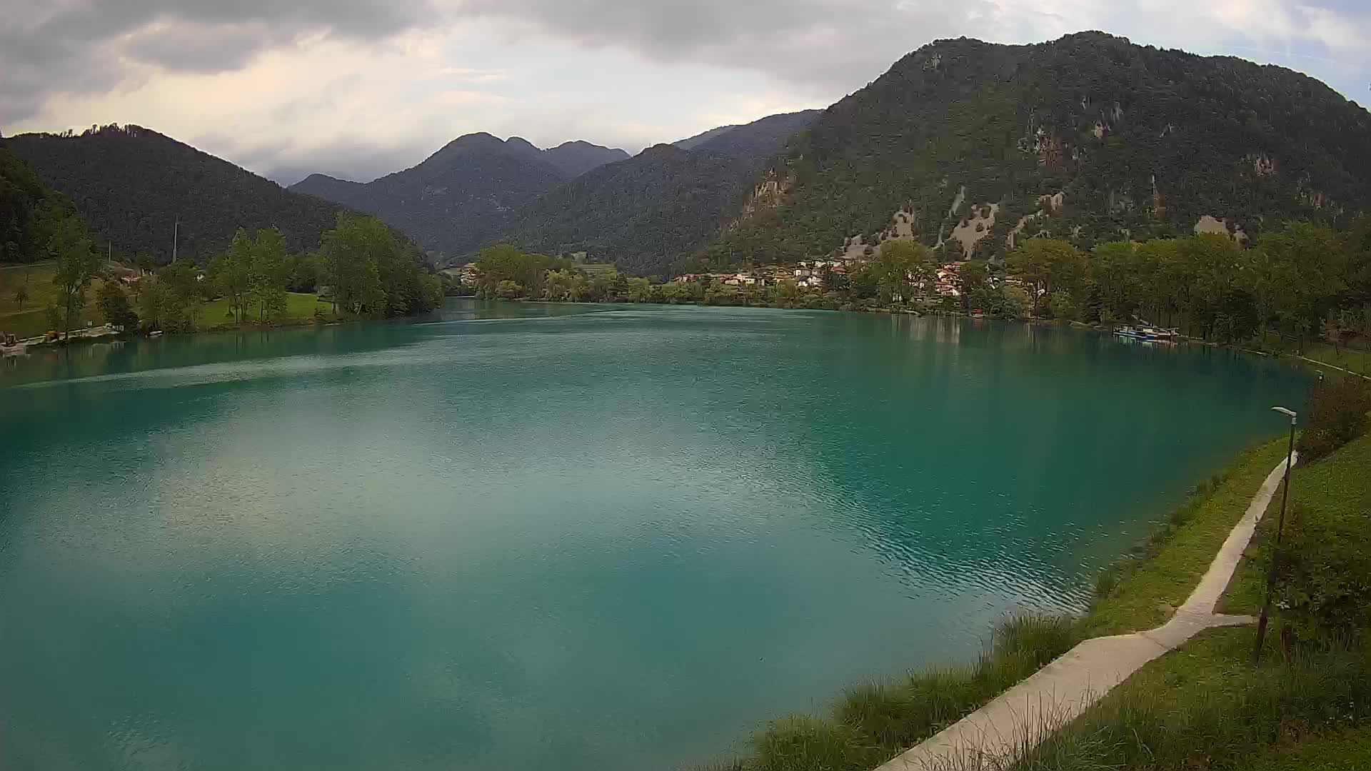 Web kamera Most na Soči – jezero