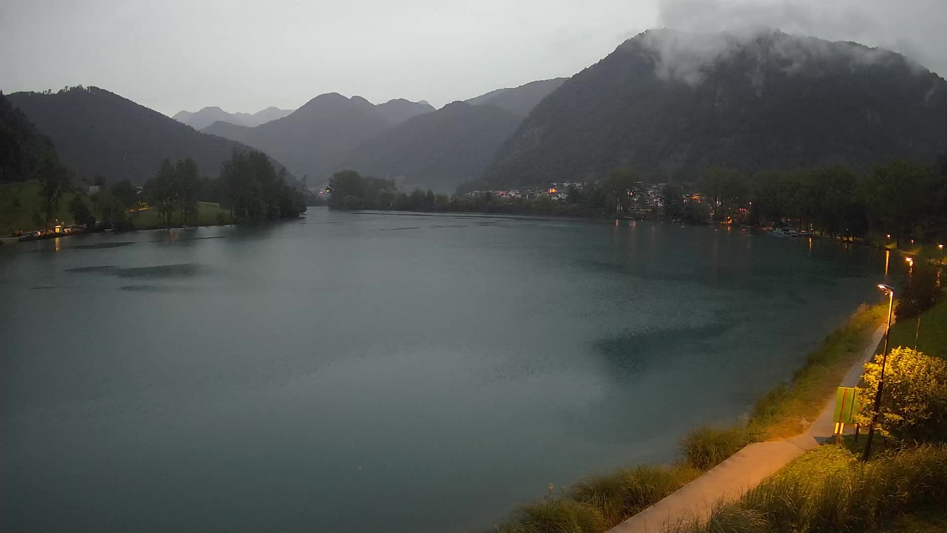 Web kamera Most na Soči – jezero