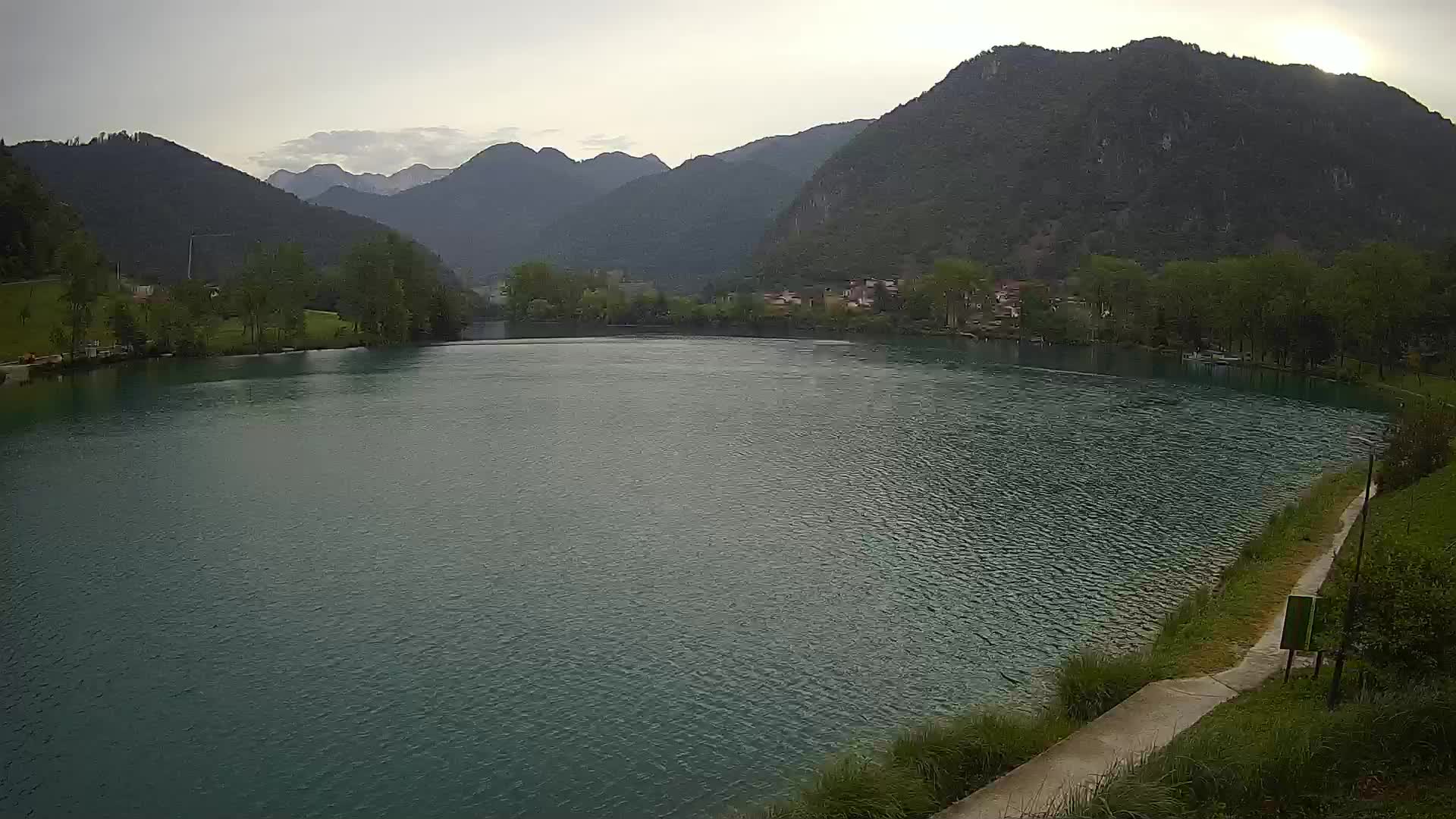 Spletna kamera Most na Soči – jezero