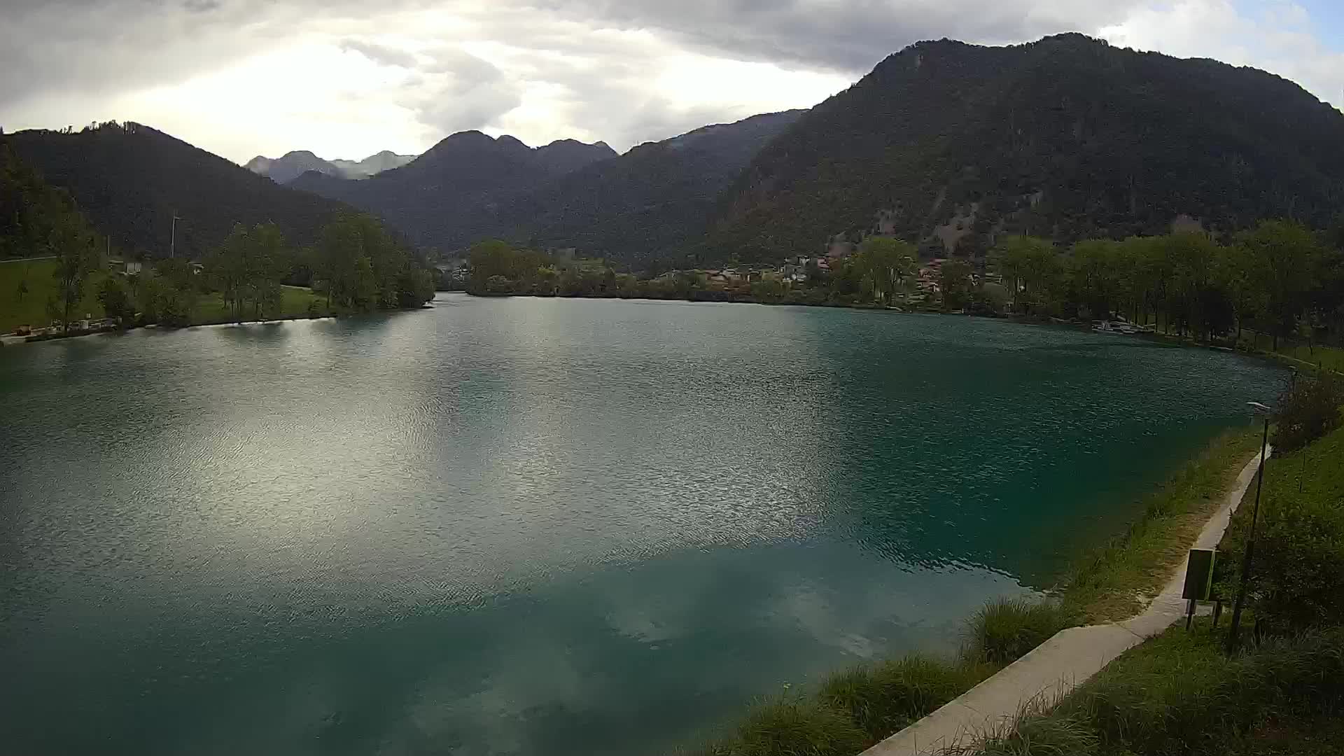 Spletna kamera Most na Soči – jezero