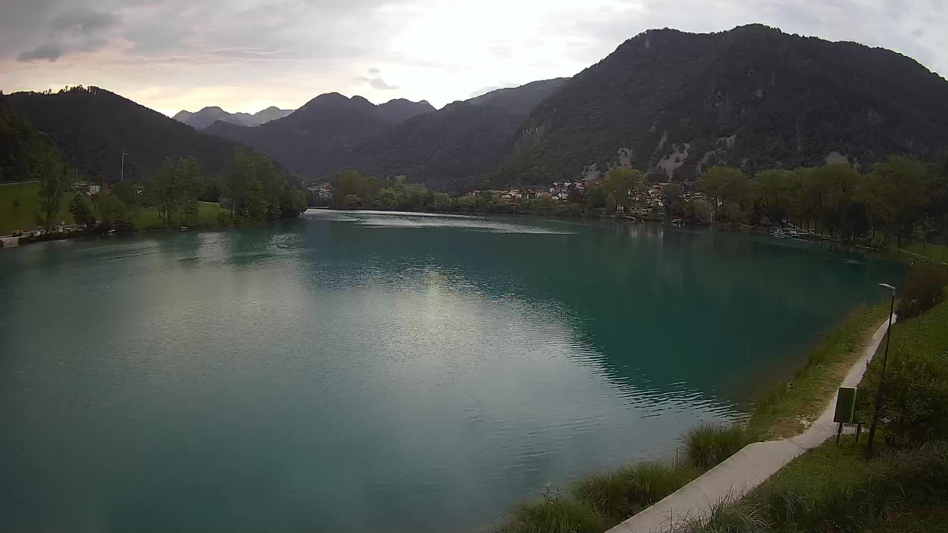Spletna kamera Most na Soči – jezero