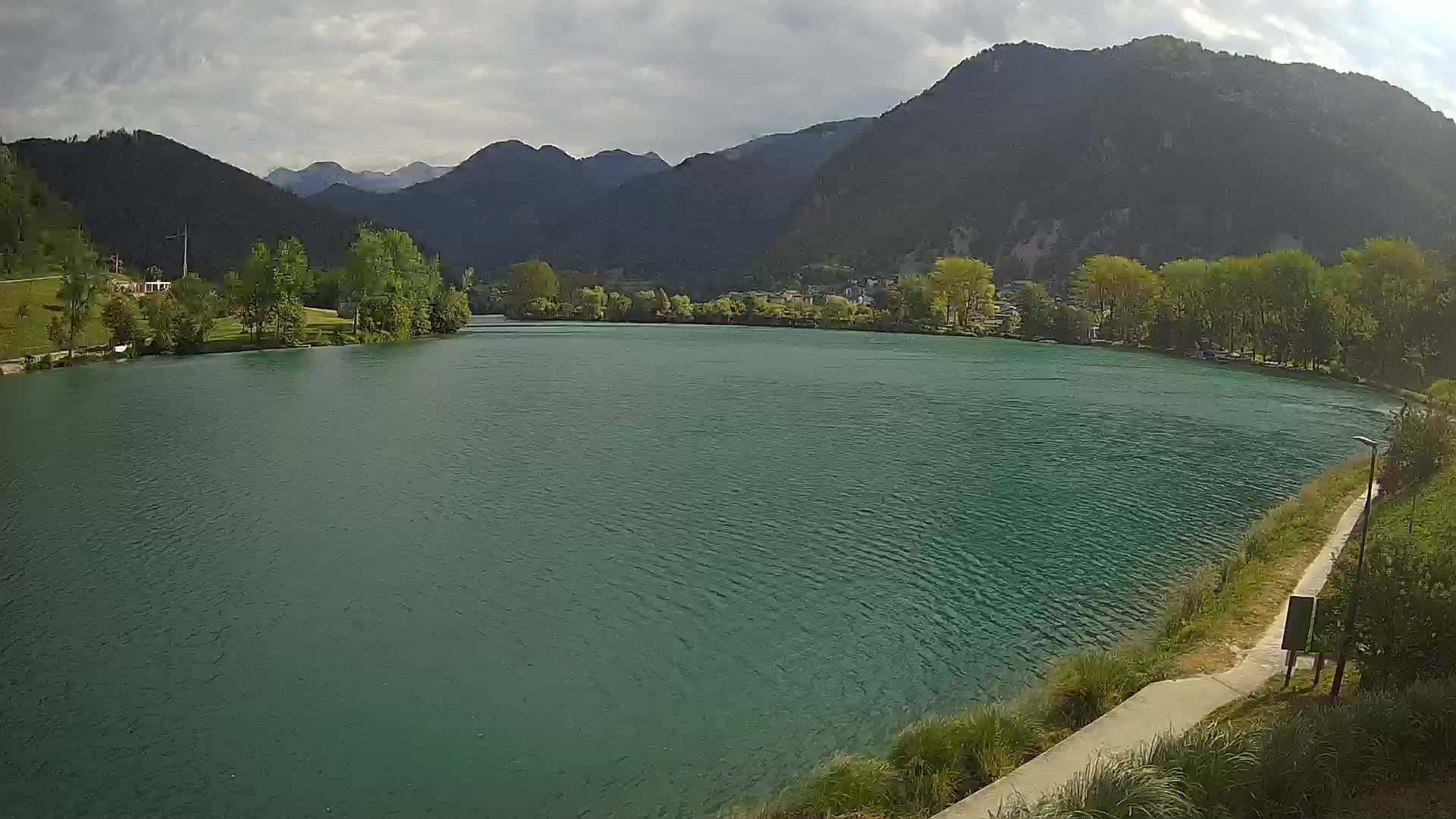 Spletna kamera Most na Soči – jezero