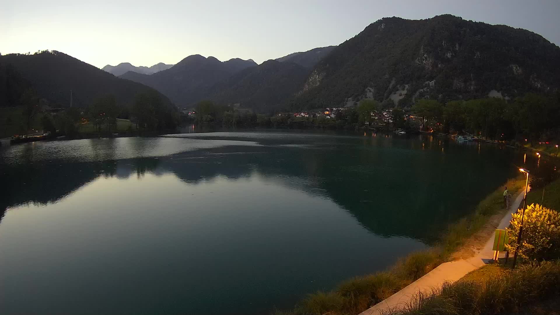 Web kamera Most na Soči – jezero