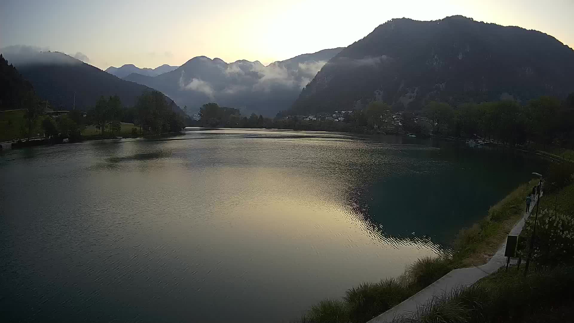 Web kamera Most na Soči – jezero
