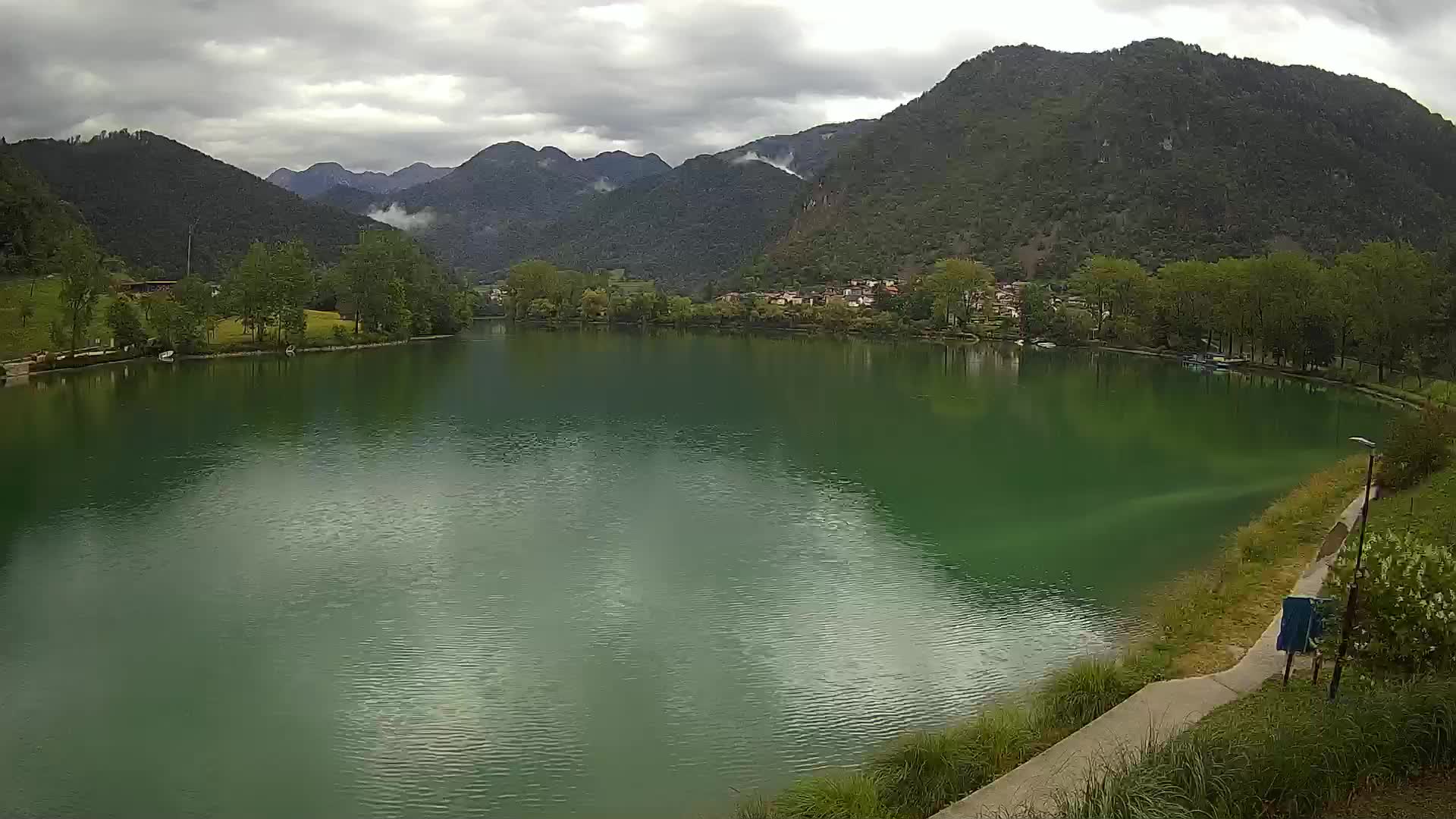 Spletna kamera Most na Soči – jezero