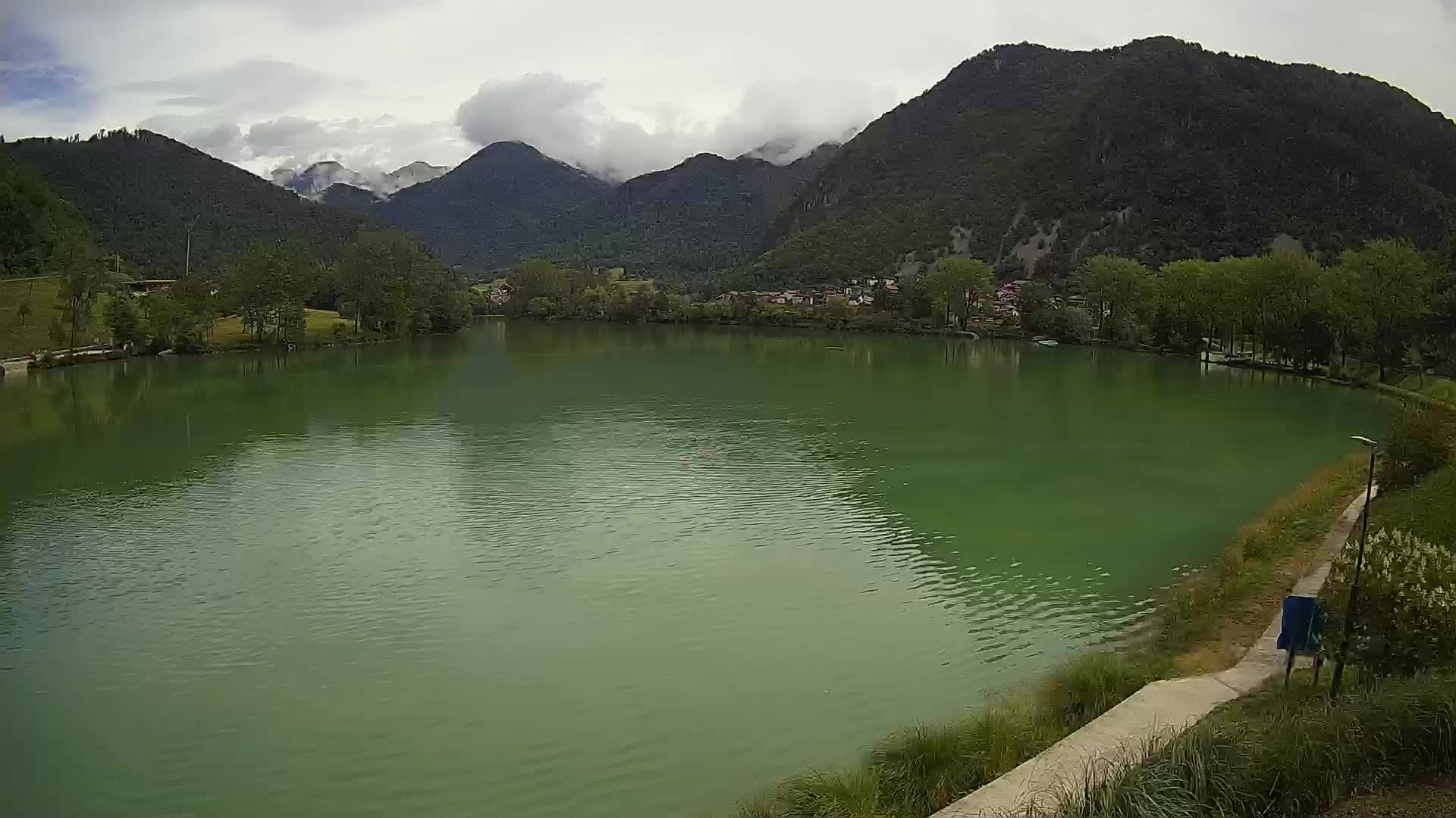 Web kamera Most na Soči – jezero