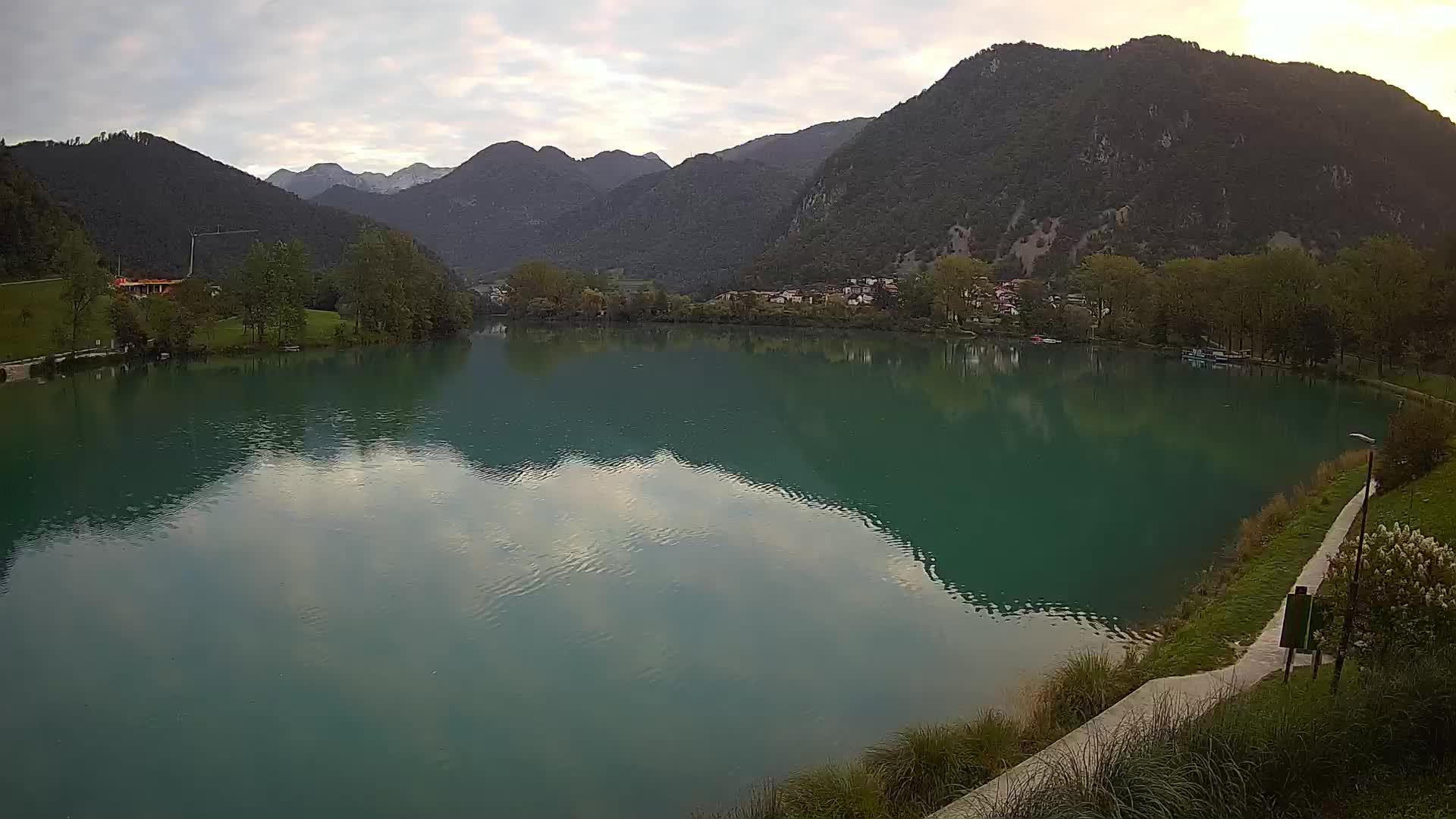 Most na Soči – Pogled na jezero