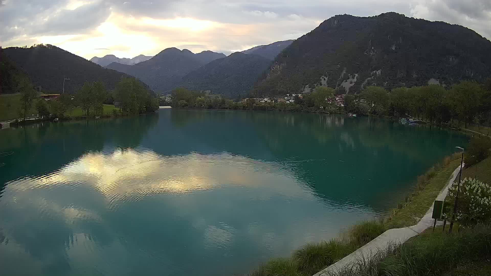 Most na Soči – Pogled na jezero