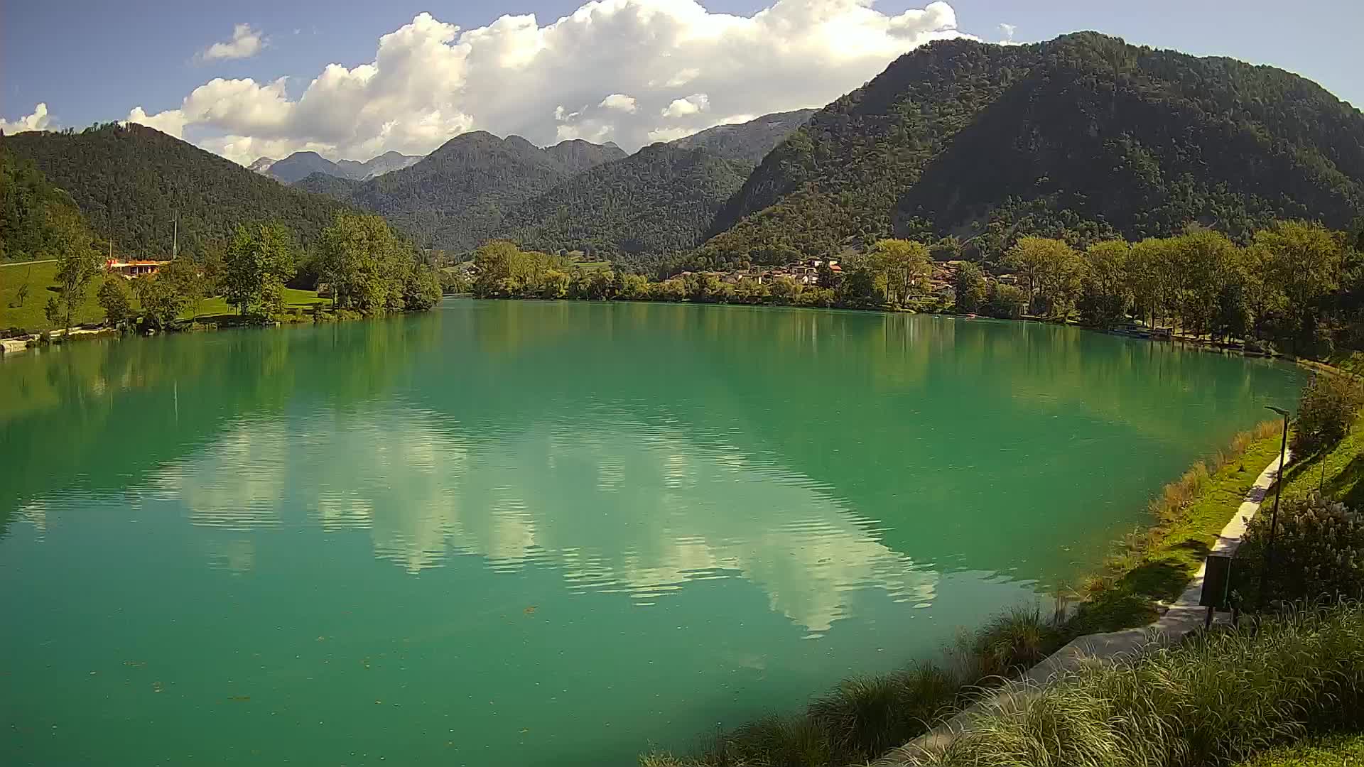 Web kamera Most na Soči – jezero