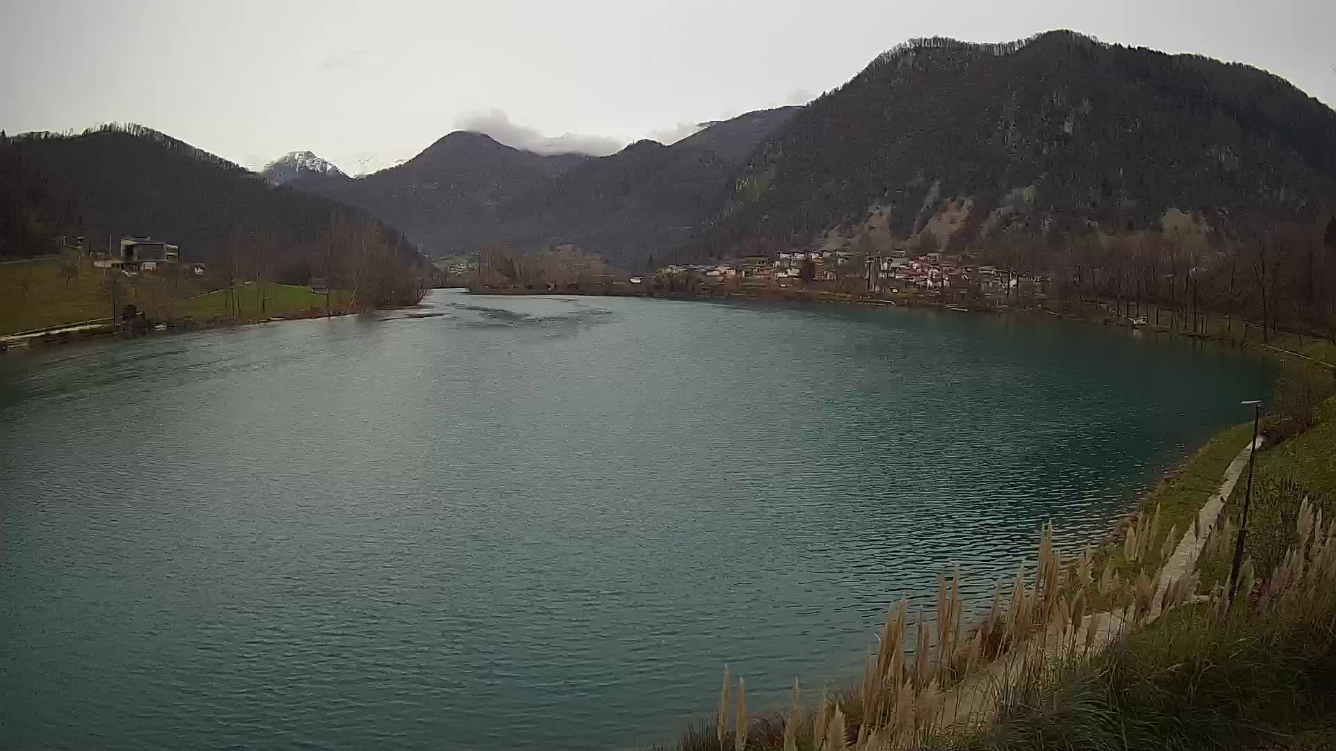 Web kamera Most na Soči – jezero