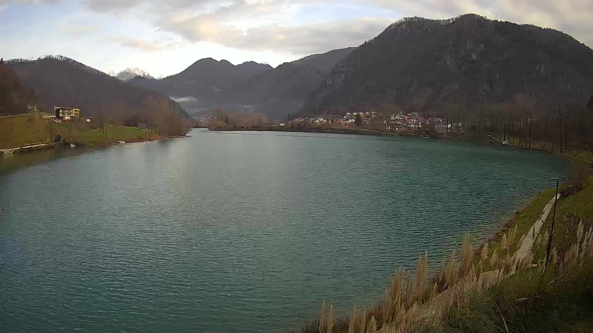 Spletna kamera Most na Soči – jezero